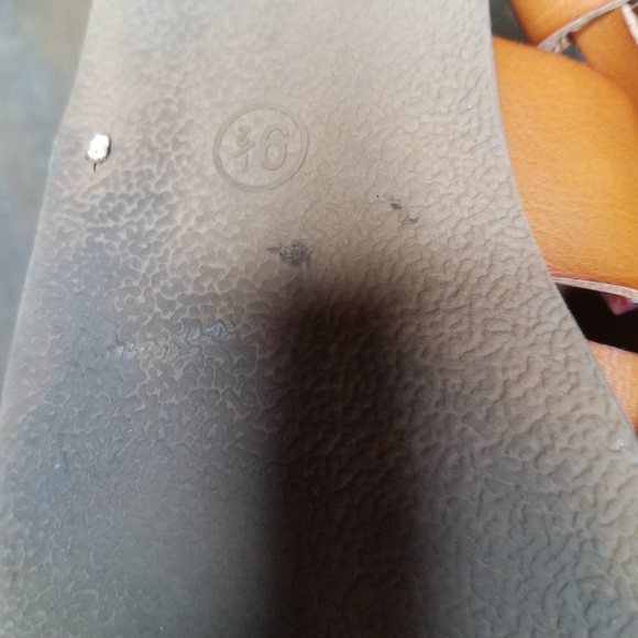 Strappy boho chic sandals - Picture 3 of 4